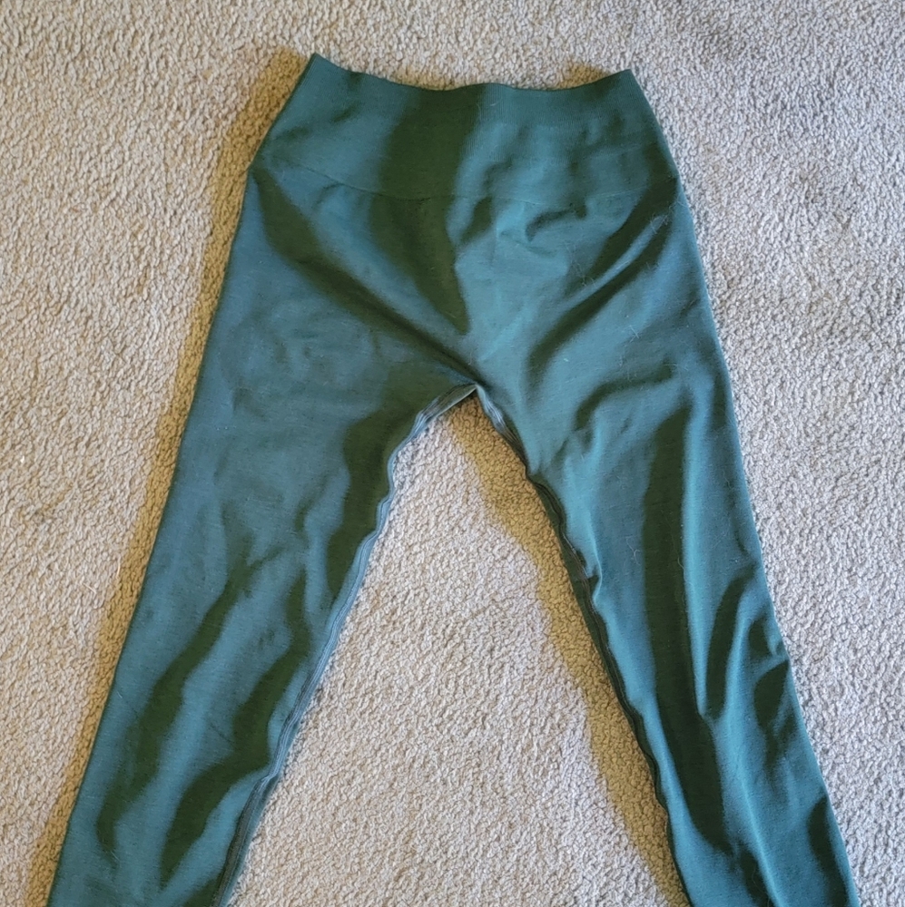 Sold out alphalete leggings amplify